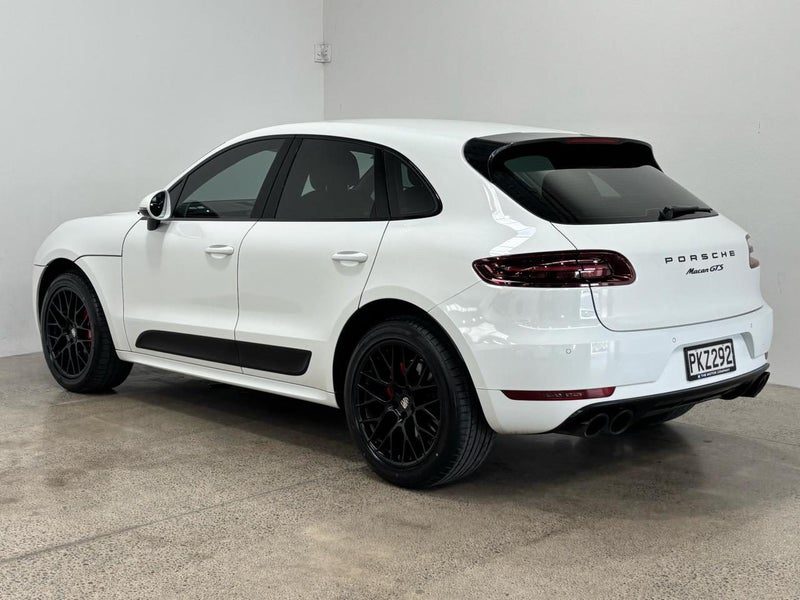 2017 Porsche Macan GTS, photo 2