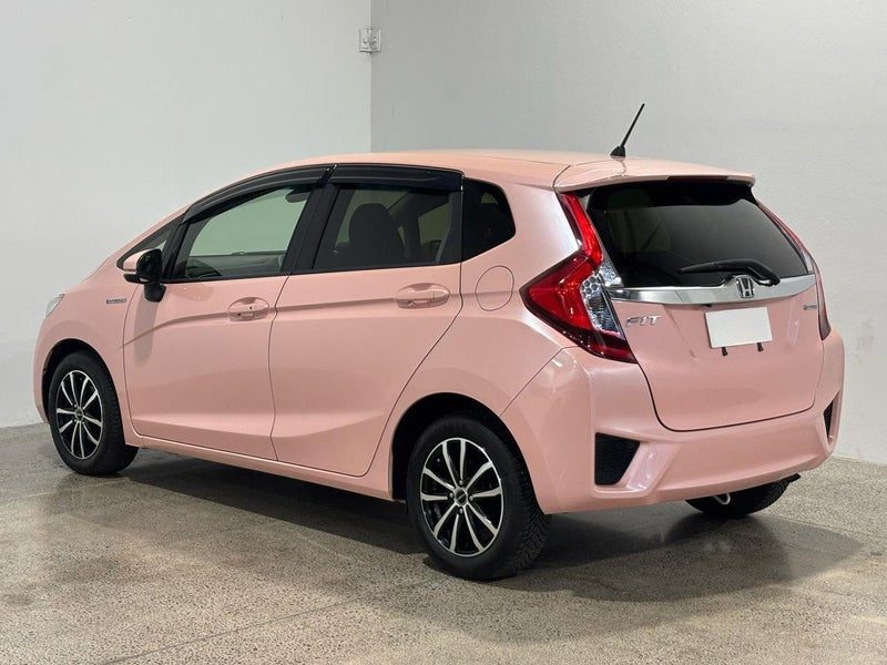 2016 Honda Fit F HYBRID, photo 2