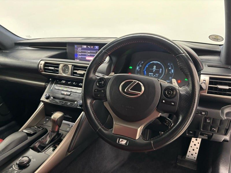 2013 Lexus IS 300h F Sport, photo 3