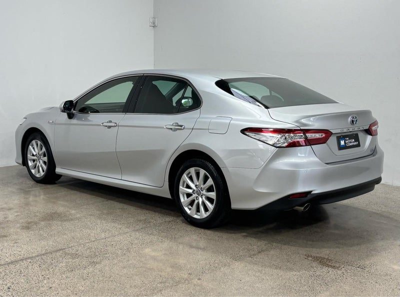 2019 Toyota Camry HYBRID G, photo 2