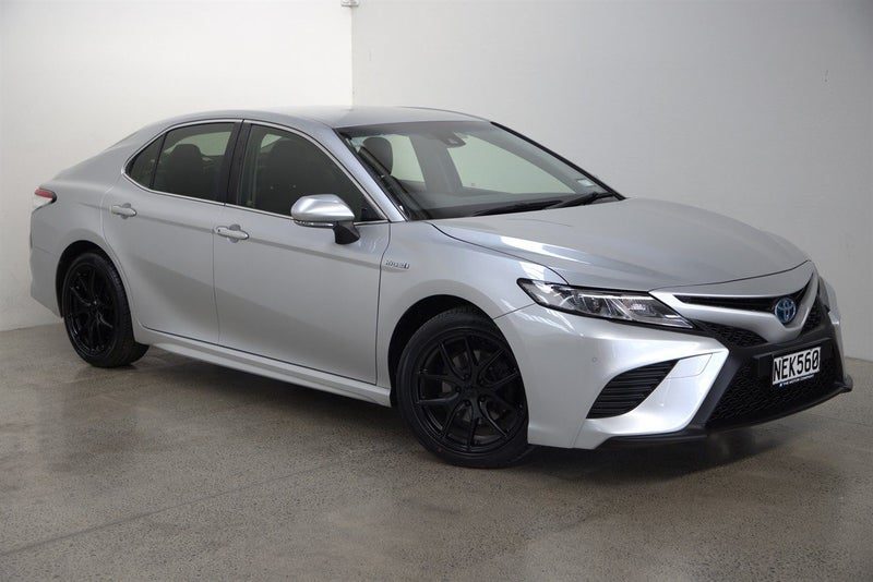 2020 Toyota Camry SX 2.5PH/CVT