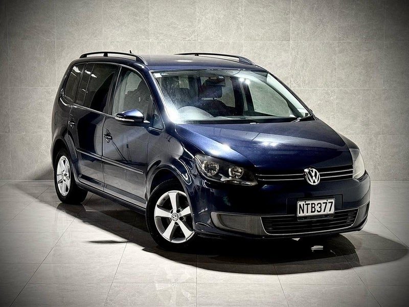 2011 Volkswagen Golf Touran 7 SEATS