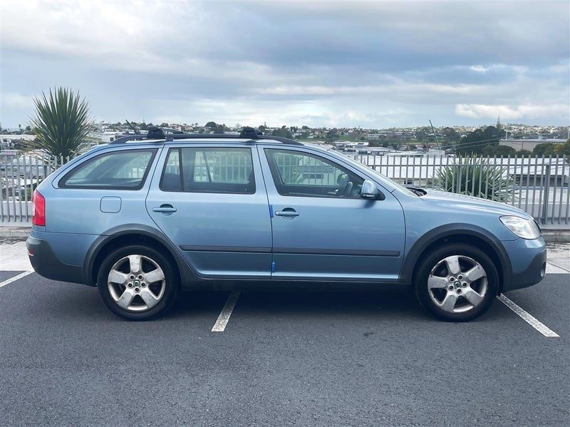 2012 Skoda Octavia SCOUT TDI DSG / NZ NEW, photo 2