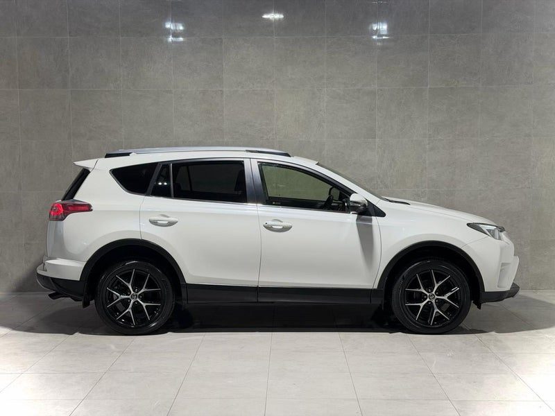2018 Toyota RAV4 LIMITED NZ NEW 4WD 2.5P, photo 2