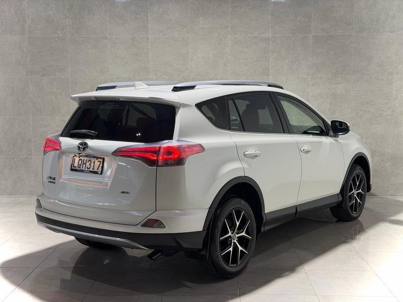 2018 Toyota RAV4 LIMITED NZ NEW 4WD 2.5P, photo 3