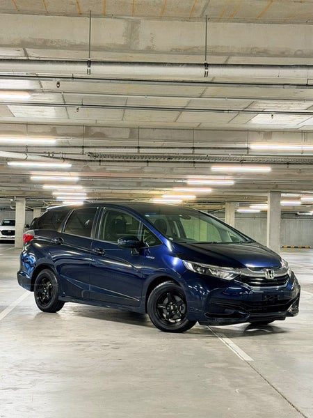 2017 Honda Shuttle Hybrid, photo 2