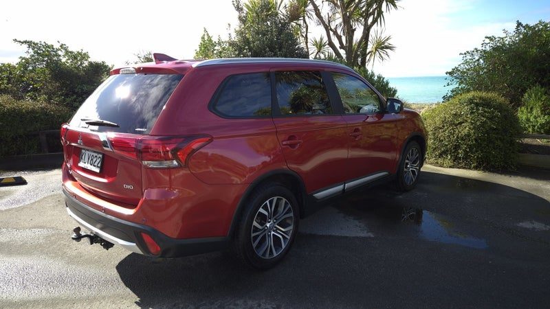 2017 Mitsubishi Outlander Xls 2.3D/4Wd/6At, photo 2