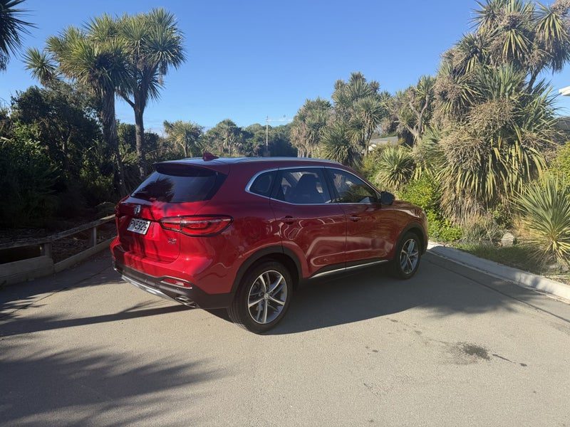 2022 MG HS Phev/10Hd Essence, photo 2