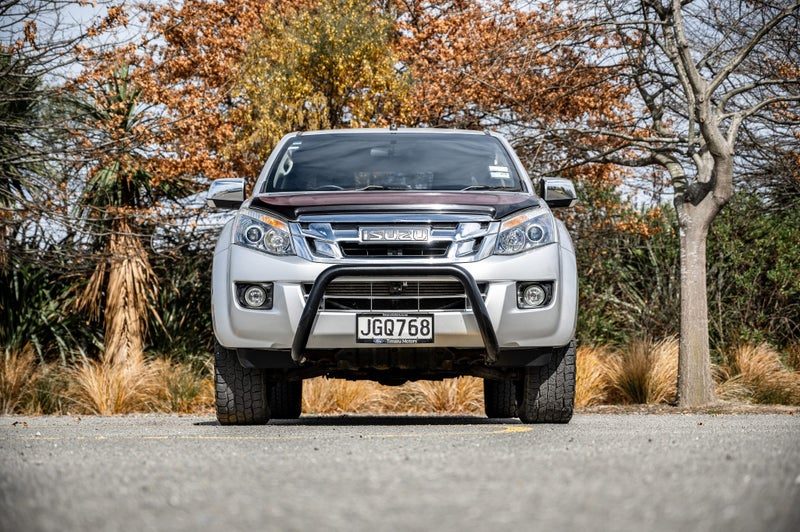2015 Isuzu D-Max LS 3.0L Diesel 4x4 Flatdeck, photo 2