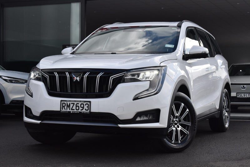 2025 Mahindra XUV700 Ax7L Top Spec