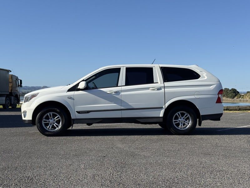 2014 SsangYong Actyon SPORTS MANUAL WORKMATE, photo 3