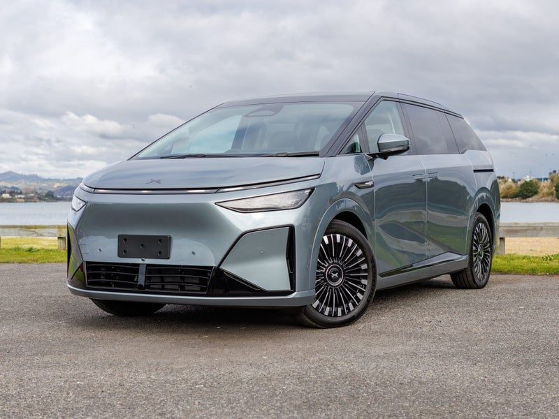 2026 XPENG X9 FWD STANDARD RANGE