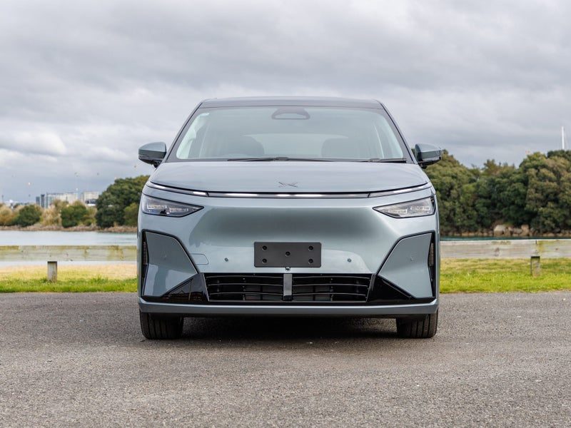 2026 XPENG X9 FWD STANDARD RANGE, photo 2