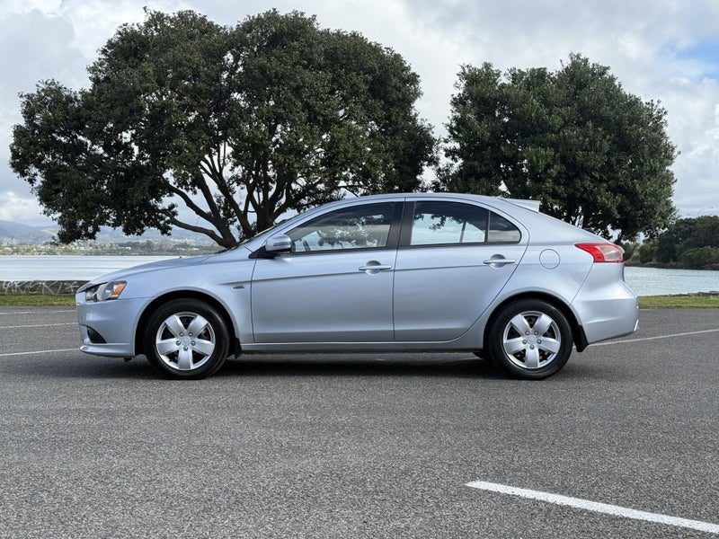 2015 Mitsubishi Lancer LS, photo 3