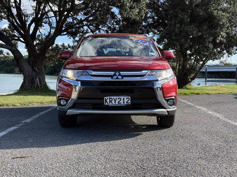 2017 Mitsubishi Outlander LS 2.4L AWD, photo 2