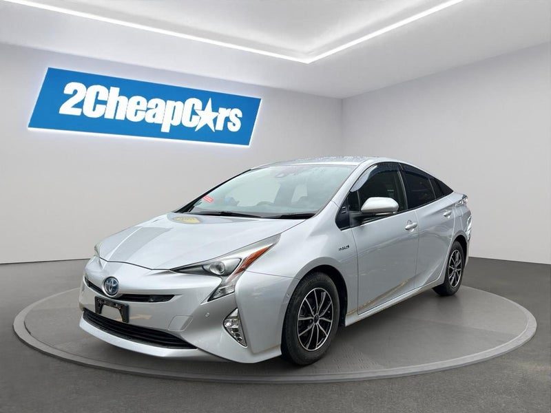 2017 Toyota Prius New Shape S, main photo
