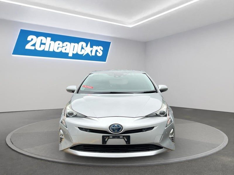 2017 Toyota Prius New Shape S, photo 2