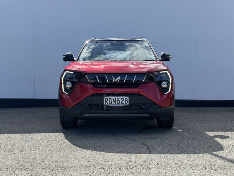 2025 Mahindra XUV 3XO AX7L, photo 2