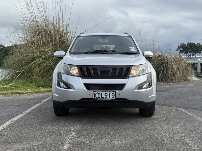2016 Mahindra XUV500 2.2L AWD, photo 2