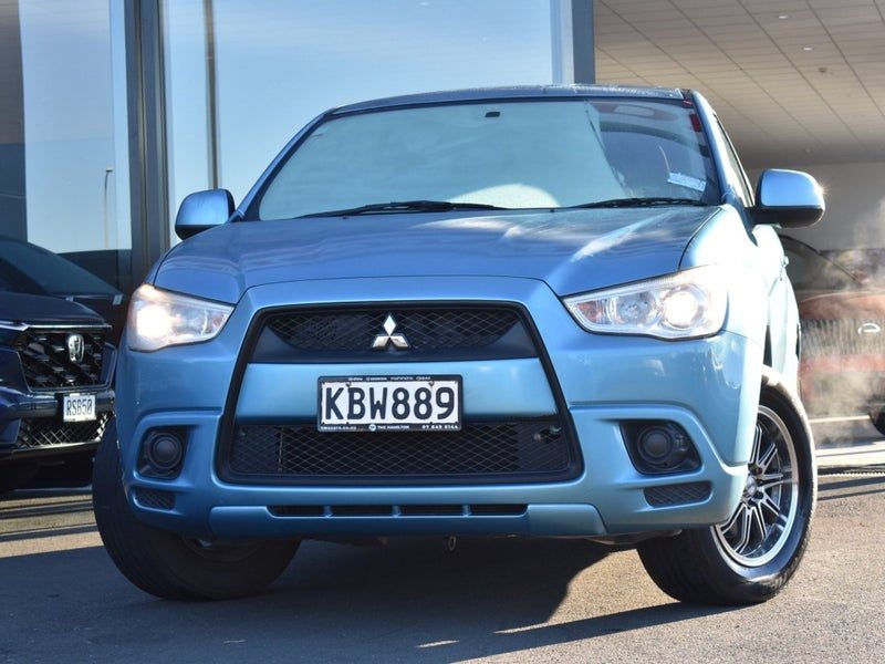 2011 Mitsubishi ASX 2.0L LS, photo 2
