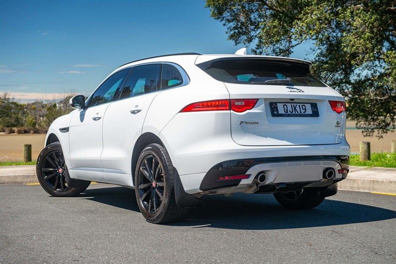 2016 Jaguar F-PACE V6 S AWD D AUTO, photo 2