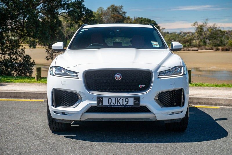 2016 Jaguar F-PACE V6 S AWD D AUTO, photo 3