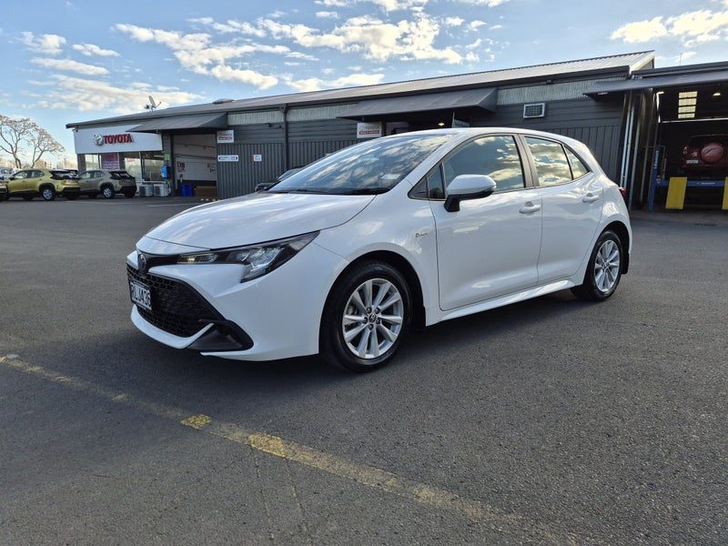 2025 Toyota Corolla GX 1.8, photo 2