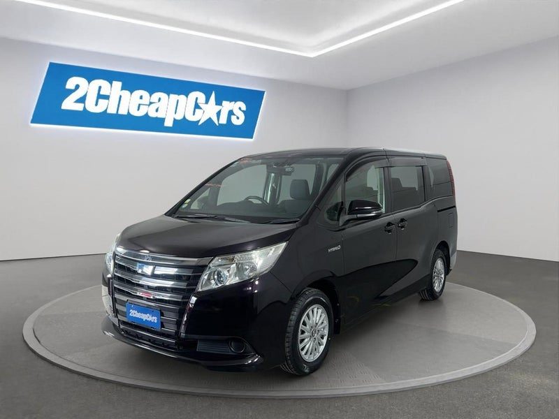 2015 Toyota Noah Hybrid X