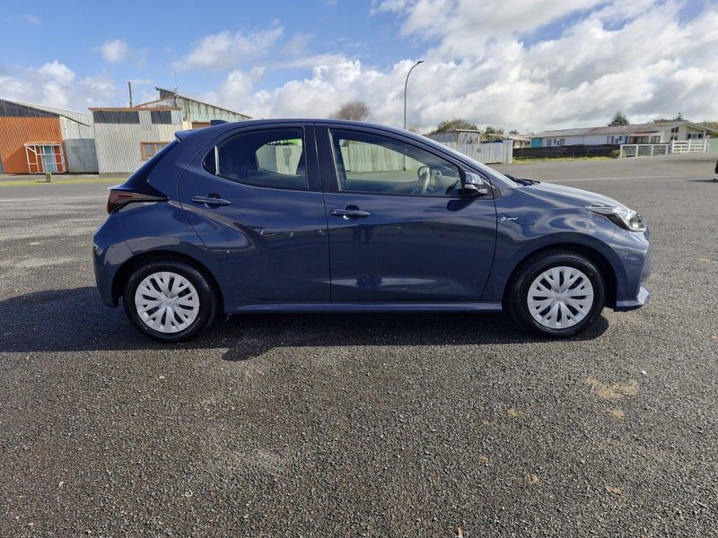 2024 Toyota Yaris GX 1.5, photo 2
