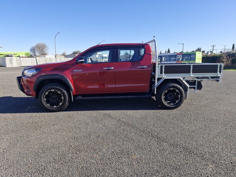 2017 Toyota Hilux SR, photo 3