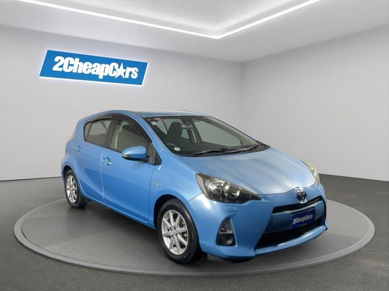 2013 Toyota Aqua S, photo 3