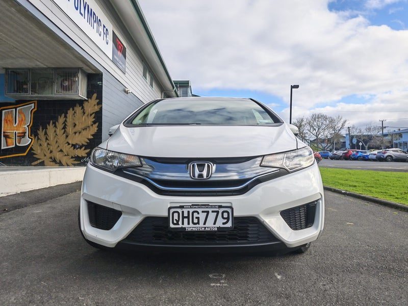 2015 Honda Fit HYBRID/FACELIFT/REVERSE CAMERA!!, photo 2