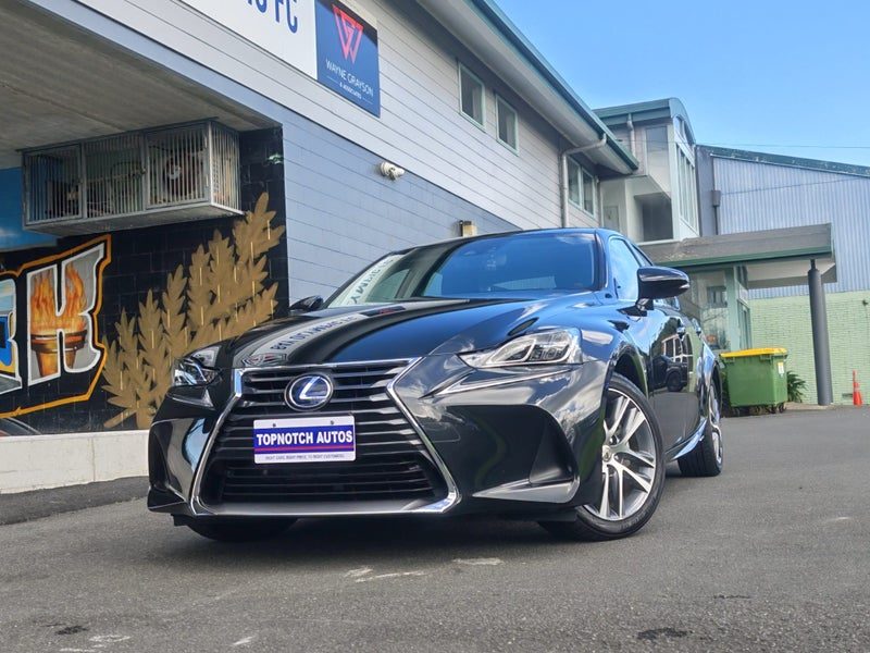 2017 Lexus IS 300h FACELIFT/LEATHER HEATED SEATS!!, photo 3