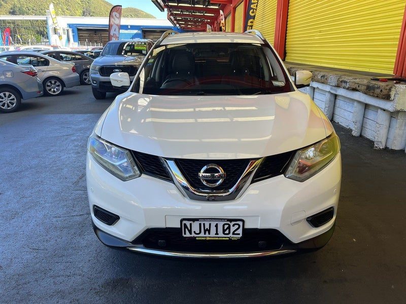 2015 Nissan X-Trail HYBRID, photo 2
