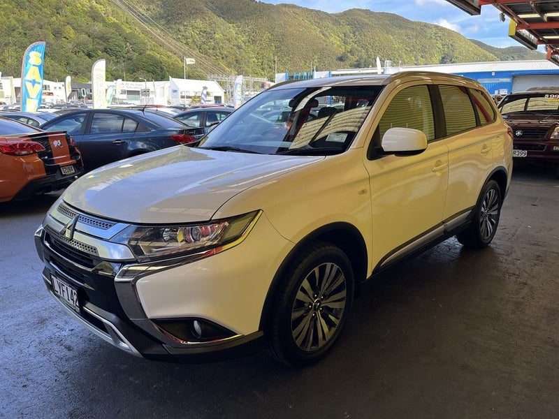 2019 Mitsubishi Outlander LS 2.4P/4WD/CVT, photo 3