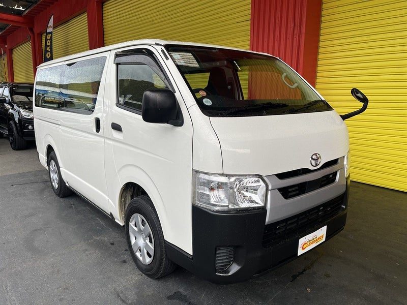 2020 Toyota Hiace 2.8TD