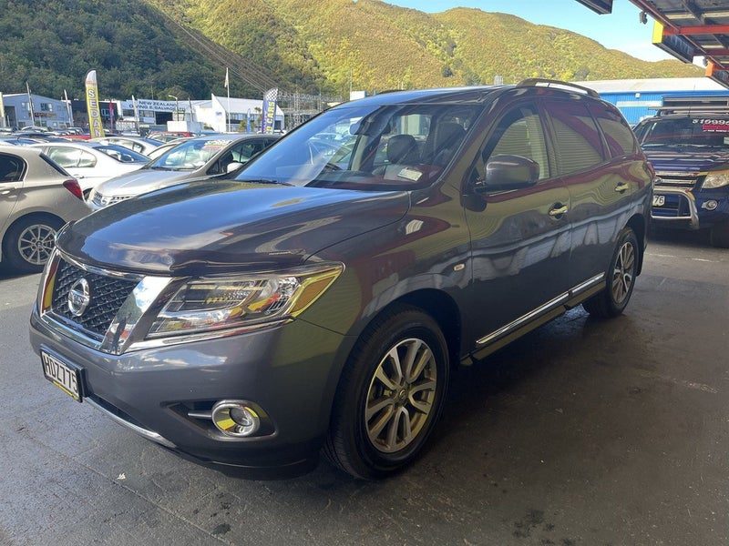 2013 Nissan Pathfinder TI 3.5P4WD6CVT/SW5D7, photo 3