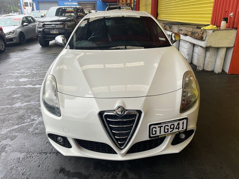 2013 Alfa Romeo Giulietta TCT 6A, photo 2