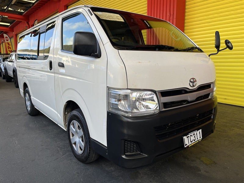 2013 Toyota Hiace 2.0ltr PETROL