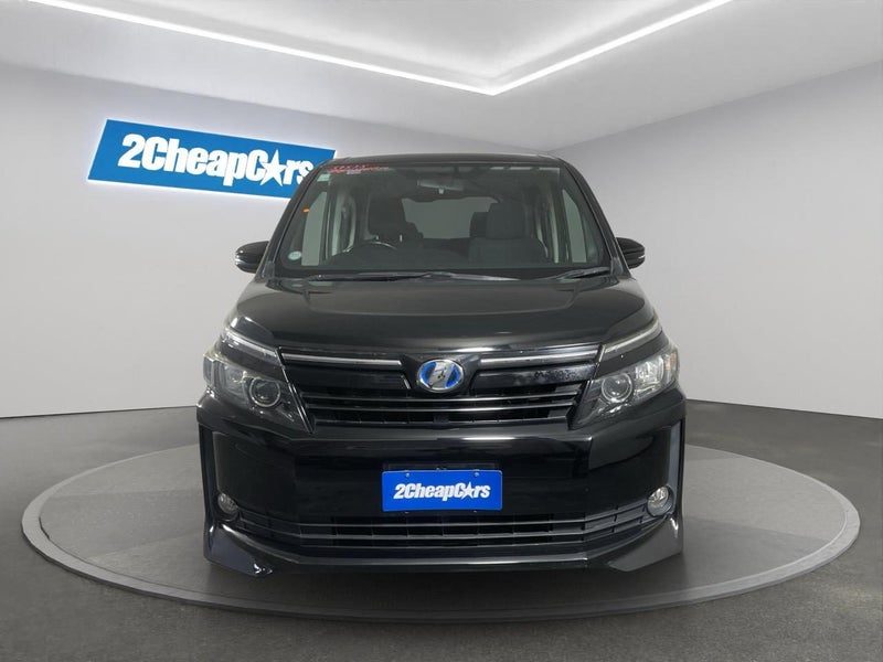 2014 Toyota Voxy HYBRID V, photo 2