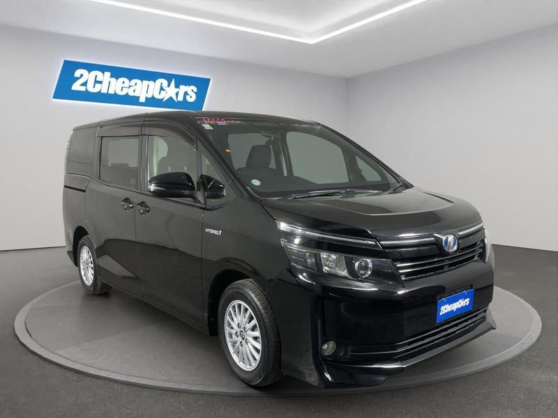 2014 Toyota Voxy HYBRID V, photo 3