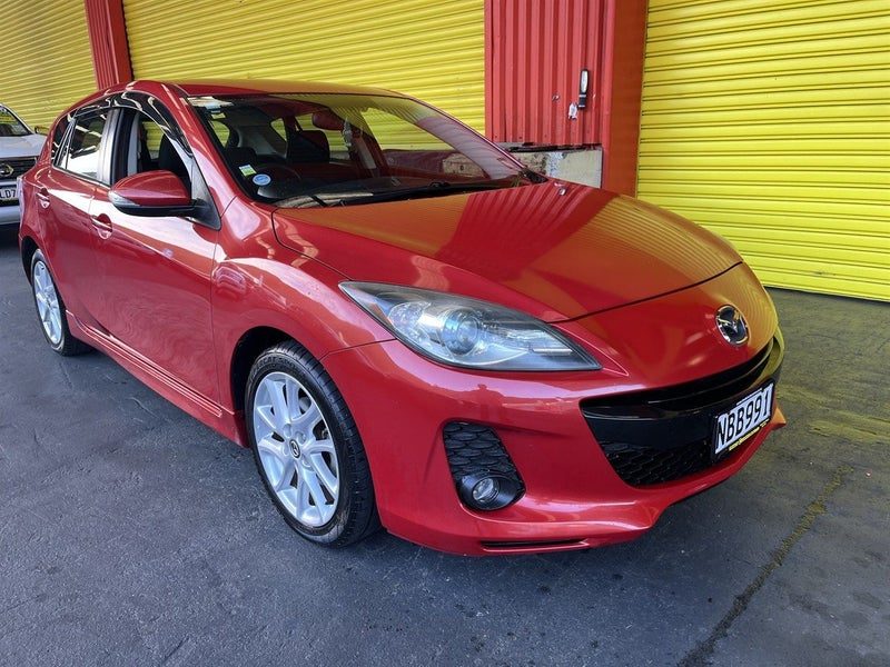 2013 Mazda Axela 2.0Petrol Low Kms