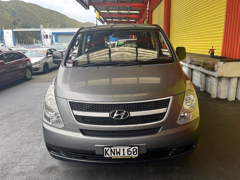 2010 Hyundai H1 2.5 CRDI M5 2.5S VAN, photo 2