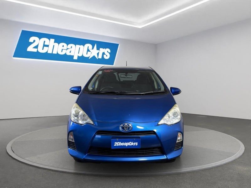 2013 Toyota Aqua S, photo 2