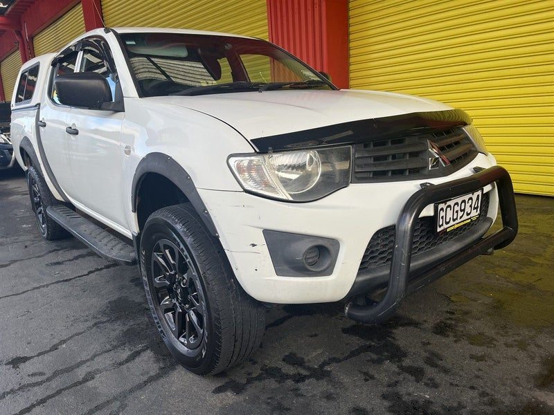 2011 Mitsubishi Triton 2WD 2.5D D/CAB GL M