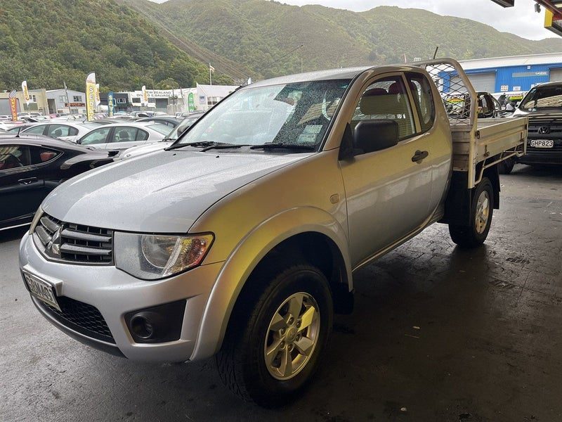 2011 Mitsubishi Triton 4WD 2.5D CLUB CC GL, photo 3