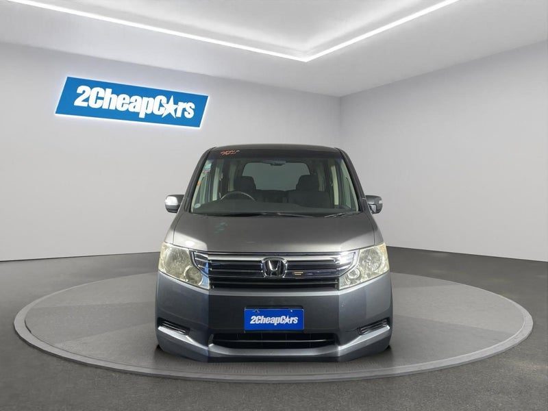 2012 Honda Step Wagon G LS Package, photo 2