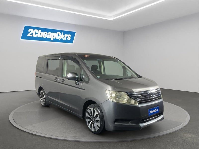 2012 Honda Step Wagon G LS Package, photo 3