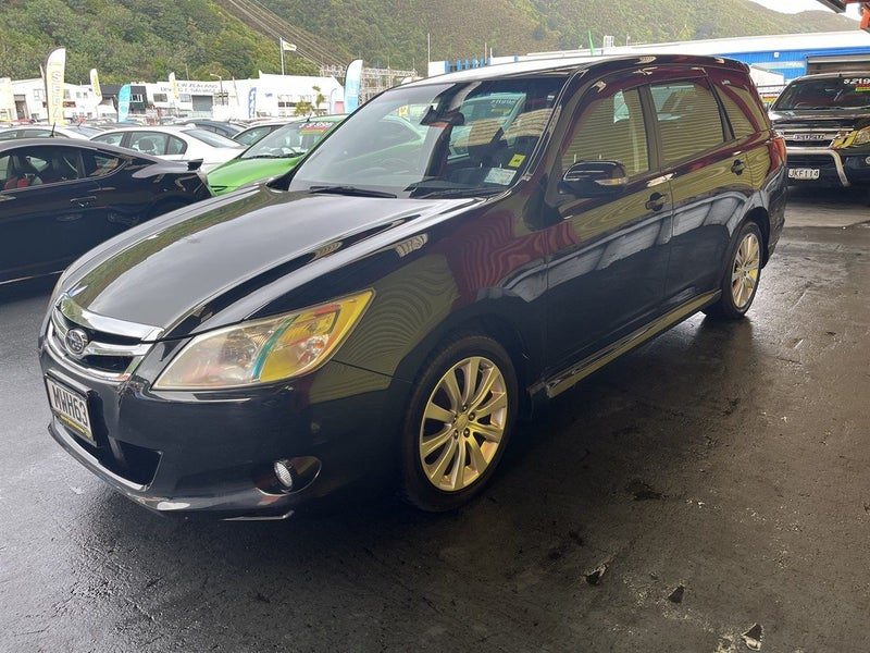 2010 Subaru Exiga AWD, photo 3