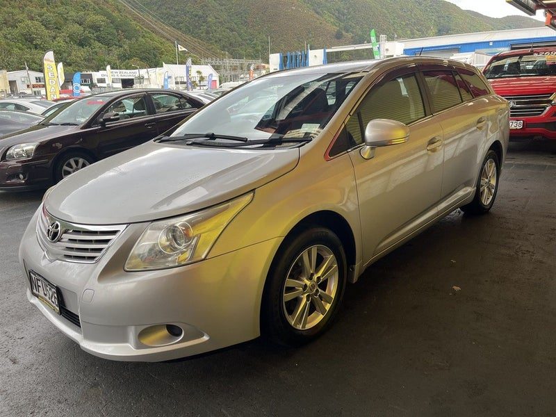2011 Toyota Avensis 2.0P Wagon, photo 3